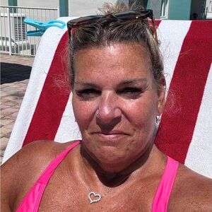 Meet your Posher, Sandra